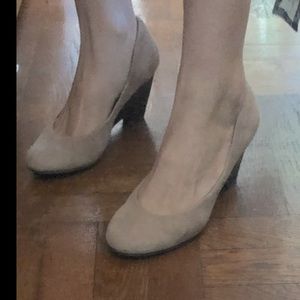 Jessica Simpson Camel Suede Wedges